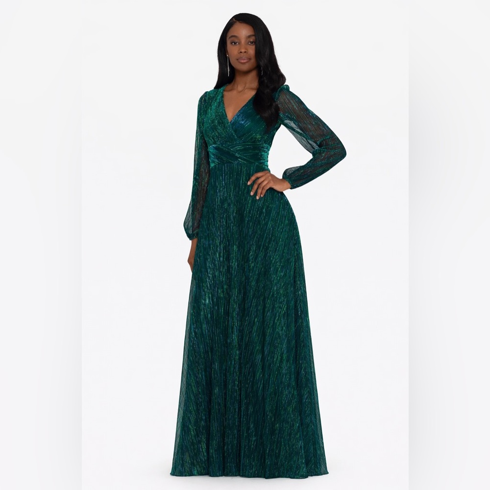 Betsy & Adam Emerald Crinkle Metallic Gown SZ 8 NWT Modest Long Sleeve MOB GALA